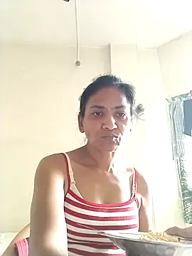 Snapshot of sunita6009 chatting on July 14, 2026, 3:22 am sunita6009 online show from July 14, 2026, 3:22 am