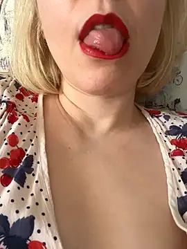 Snapshot of Yourdirtybitch chatting on September 25, 2025, 7:36 am Yourdirtybitch online show from September 25, 2025, 7:36 am