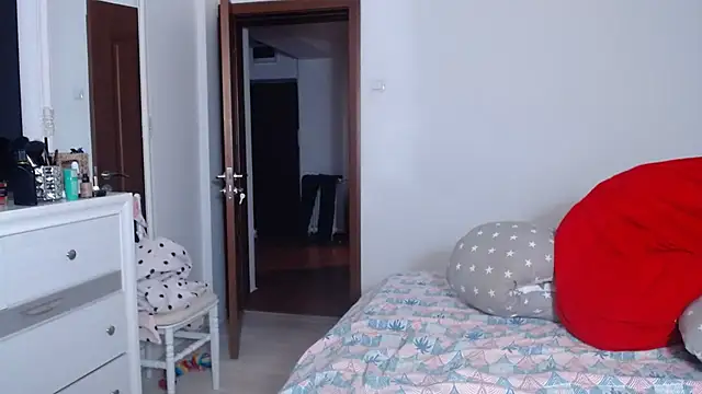 LadyyEvolet online show from April 4, 2026, 5:25 am