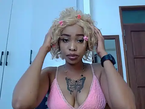 queencydoll online show from March 28, 2026, 7:20 am