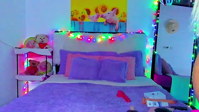 Candy Candy   online show from December 3, 2024, 10:01 pm