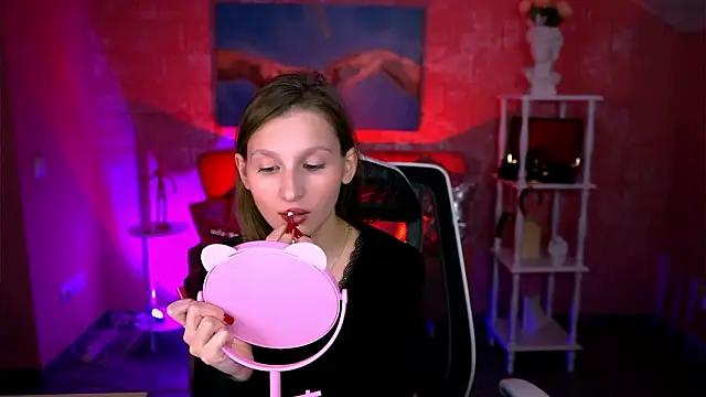 Snapshot of EllaHorton chatting on February 24, 2026, 4:30 pm EllaHorton online show from February 24, 2026, 4:30 pm