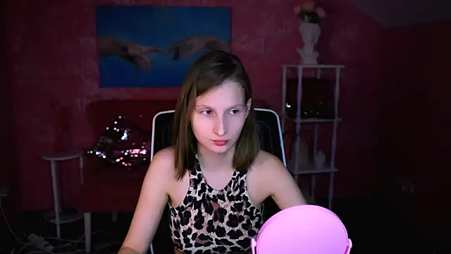 EllaHorton online show from April 4, 2026, 1:39 pm