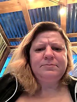 jusichka online show from March 11, 2025, 4:18 pm