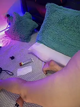 Snapshot of PaulinaSanders_X chatting on October 5, 2025, 12:12 am PaulinaSanders X online show from October 5, 2025, 12:12 am