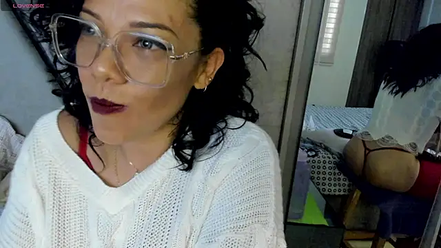 paula daniela1 online show from February 3, 2025, 8:46 pm