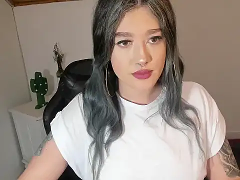 Snapshot of kat_apple chatting on October 8, 2025, 7:47 pm kat apple online show from October 8, 2025, 7:47 pm