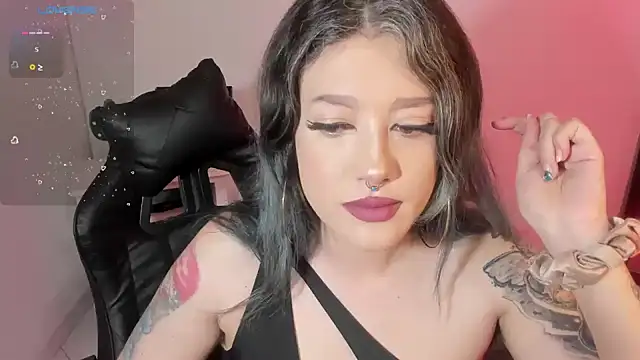 Snapshot of kat_apple chatting on October 28, 2025, 10:20 pm kat apple online show from October 28, 2025, 10:20 pm