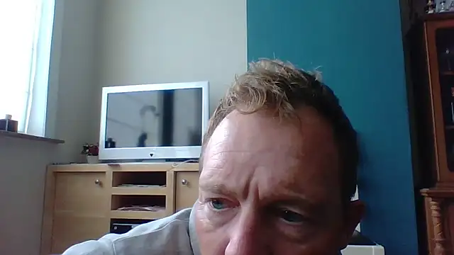 bertolini online show from September 15, 2025, 1:33 pm