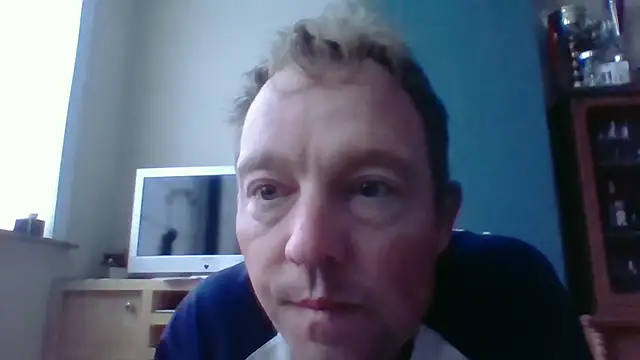 Snapshot of bertolini chatting on October 5, 2025, 6:37 am bertolini online show from October 5, 2025, 6:37 am