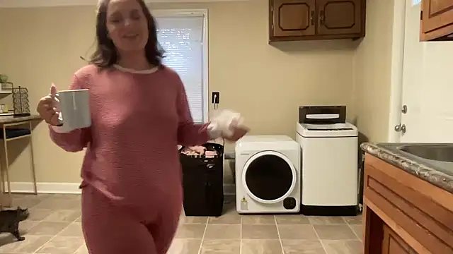 sexylilly69 online show from February 3, 2025, 11:05 pm