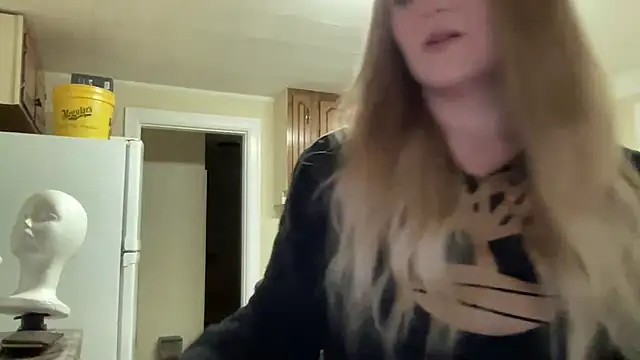 sexylilly69 online show from February 7, 2025, 2:08 am