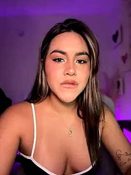 Snapshot of Zarah_Blare chatting on November 14, 2025, 2:26 am Zarah Blare online show from November 14, 2025, 2:26 am