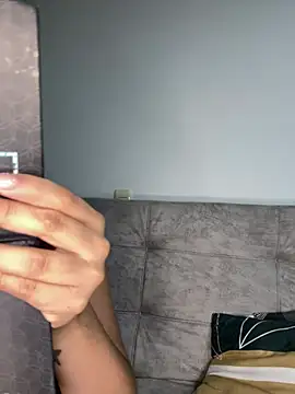 Snapshot of Zarah_Blare chatting on February 4, 2025, 11:49 pm Zarah Blare online show from February 4, 2025, 11:49 pm