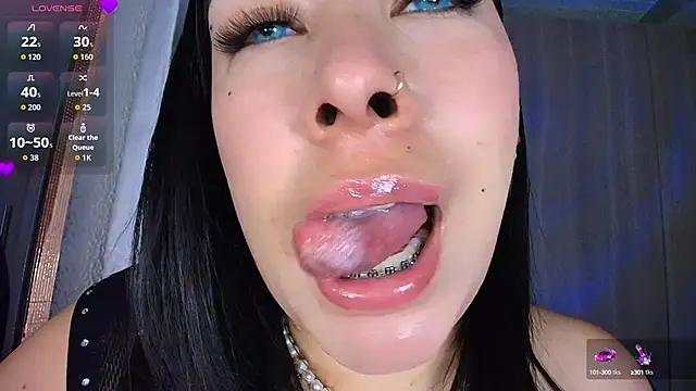 Snapshot of leahtemptation3 chatting on September 21, 2025, 10:20 am leahtemptation3 online show from September 21, 2025, 10:20 am