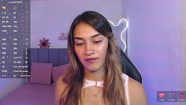 Jenner tay online show from May 26, 2026, 2:31 am