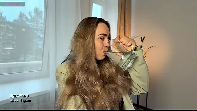 Snapshot of hotexclusive_ chatting on October 20, 2025, 4:03 am hotexclusive online show from October 20, 2025, 4:03 am