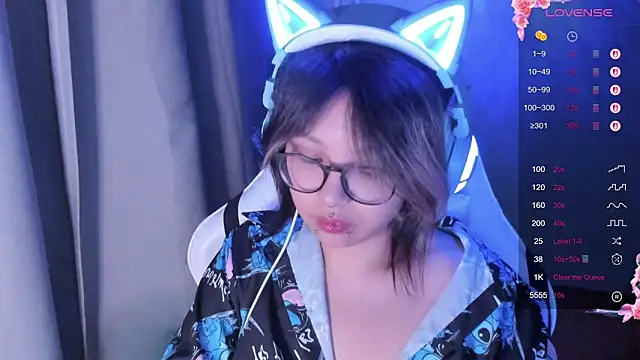 Snapshot of maydaykimmy chatting on October 5, 2025, 9:05 pm maydaykimmy online show from October 5, 2025, 9:05 pm