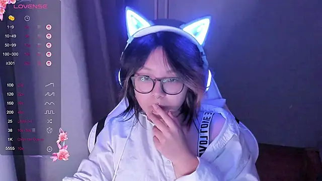 Snapshot of maydaykimmy chatting on November 2, 2025, 9:20 pm maydaykimmy online show from November 2, 2025, 9:20 pm