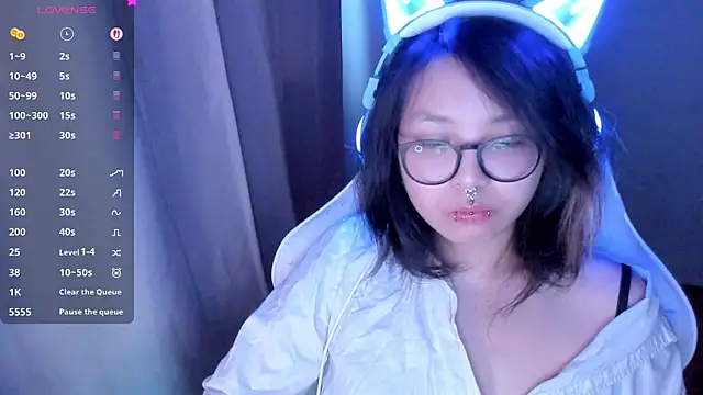 maydaykimmy online show from April 23, 2026, 2:40 am