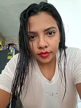 Snapshot of CanelitaPasion chatting on October 5, 2025, 9:16 pm CanelitaPasion online show from October 5, 2025, 9:16 pm