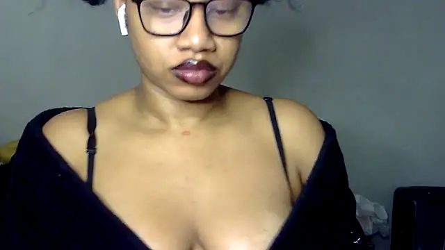 goddessdaisysky online show from December 2, 2025, 8:10 pm