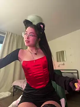 Snapshot of Evangeline_Lawrence_ chatting on December 8, 2024, 12:52 pm Evangeline Lawrence online show from December 8, 2024, 12:52 pm