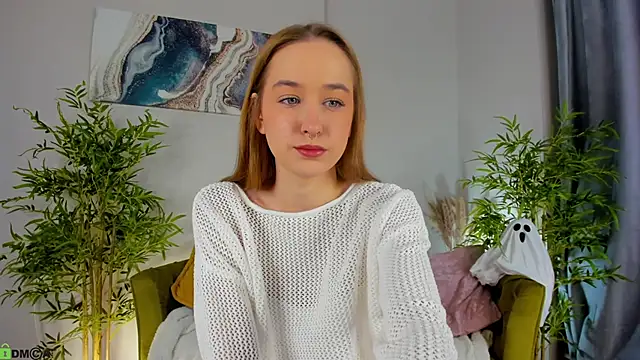 Sweett Monica online show from October 30, 2025, 1:04 am