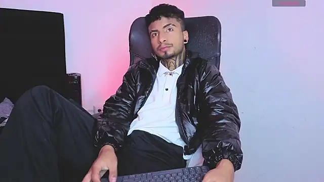 JuanCamiilo 66 online show from March 14, 2026, 12:38 am