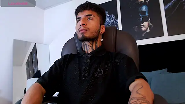 JuanCamiilo 66 online show from February 26, 2025, 3:25 am