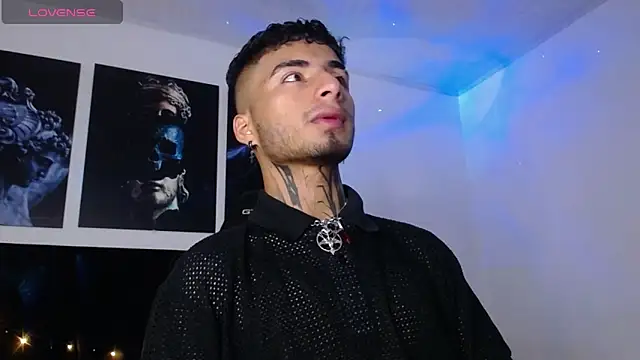 JuanCamiilo 66 online show from February 10, 2025, 4:08 am