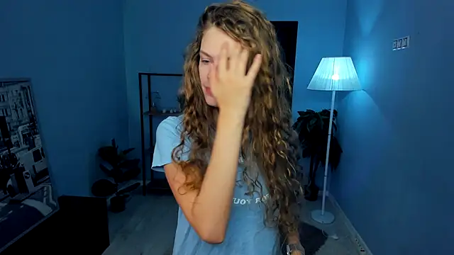 Snapshot of RayaNenlia chatting on October 21, 2025, 5:07 am RayaNenlia online show from October 21, 2025, 5:07 am