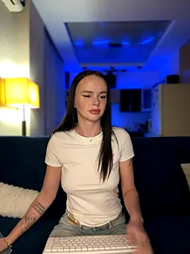 DinaTasty online show from October 12, 2025, 5:47 pm