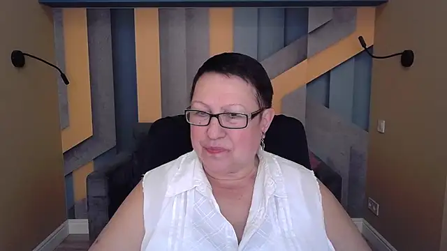 BarbaraTurners online show from October 31, 2025, 7:32 pm