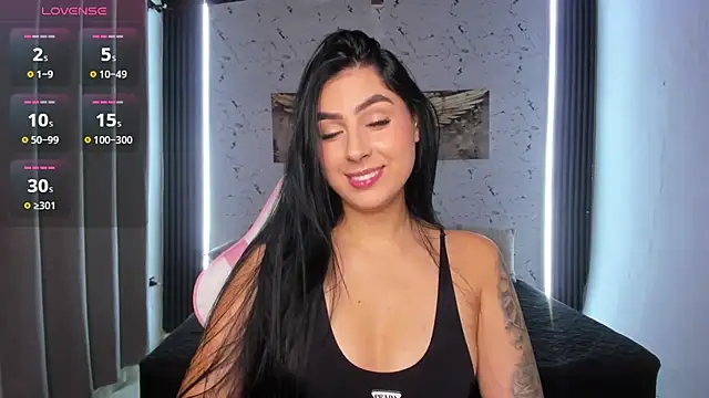 Valerie Corthez online show from April 15, 2026, 7:58 pm