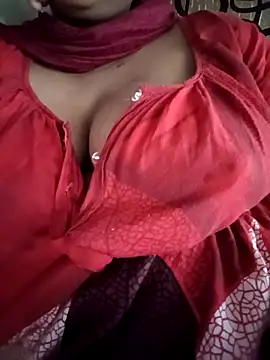 Priya hotgirl23 online show from October 6, 2025, 5:52 am