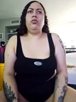 Snapshot of honeeyyy_pot chatting on October 22, 2025, 7:46 pm honeeyyy pot online show from October 22, 2025, 7:46 pm