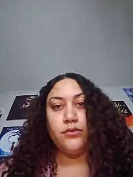 Snapshot of honeeyyy_pot chatting on March 14, 2025, 7:15 am honeeyyy pot online show from March 14, 2025, 7:15 am