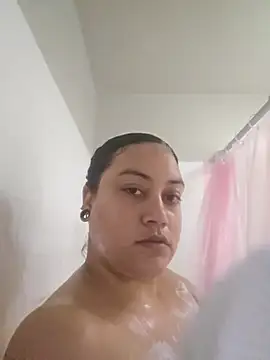 Snapshot of honeeyyy_pot chatting on September 22, 2025, 11:22 pm honeeyyy pot online show from September 22, 2025, 11:22 pm