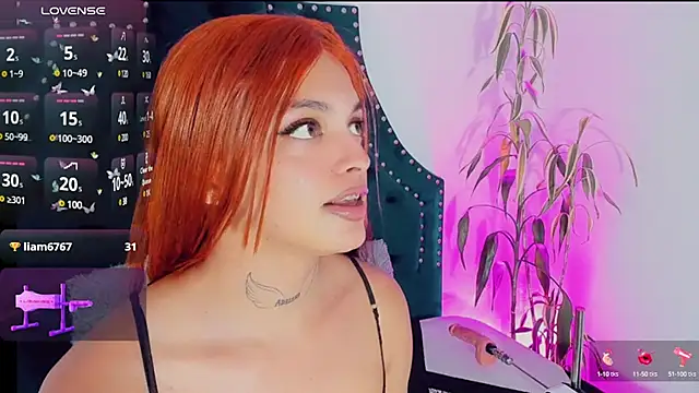 Emmaa Saenz  online show from February 13, 2025, 2:01 am
