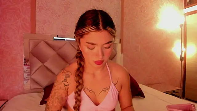 Snapshot of Arianavillada chatting on October 16, 2025, 3:15 am Arianavillada online show from October 16, 2025, 3:15 am