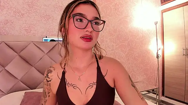 Snapshot of Arianavillada chatting on October 24, 2025, 3:16 am Arianavillada online show from October 24, 2025, 3:16 am