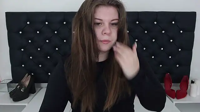 Snapshot of AbbyPleasure chatting on March 4, 2025, 9:18 am AbbyPleasure online show from March 4, 2025, 9:18 am