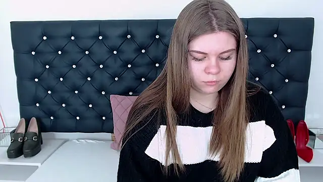 Snapshot of AbbyPleasure chatting on February 13, 2025, 9:41 am AbbyPleasure online show from February 13, 2025, 9:41 am