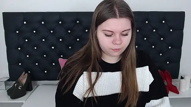 Snapshot of AbbyPleasure chatting on March 3, 2025, 9:45 am AbbyPleasure online show from March 3, 2025, 9:45 am