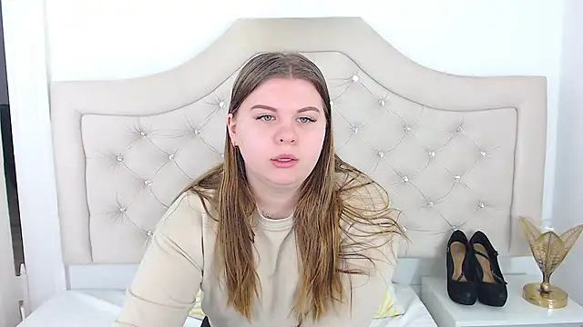 Snapshot of AbbyPleasure chatting on February 7, 2025, 9:58 am AbbyPleasure online show from February 7, 2025, 9:58 am