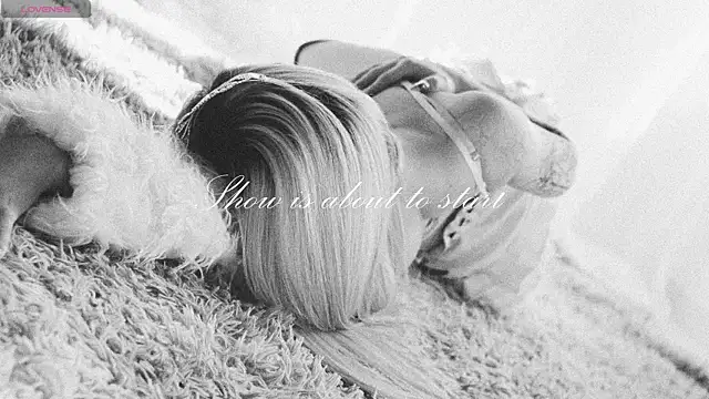 Snapshot of misschloe__ chatting on October 31, 2025, 7:32 pm misschloe   online show from October 31, 2025, 7:32 pm