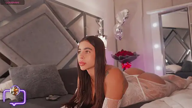 Snapshot of niiaa1 chatting on September 24, 2025, 2:18 am niiaa1 online show from September 24, 2025, 2:18 am