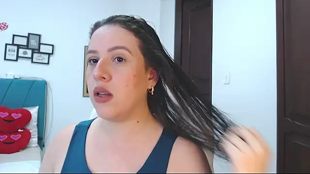 Snapshot of kamila_lopez chatting on March 20, 2025, 11:02 pm kamila lopez online show from March 20, 2025, 11:02 pm