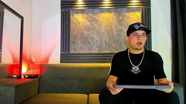 liam genner  online show from September 27, 2025, 8:26 pm